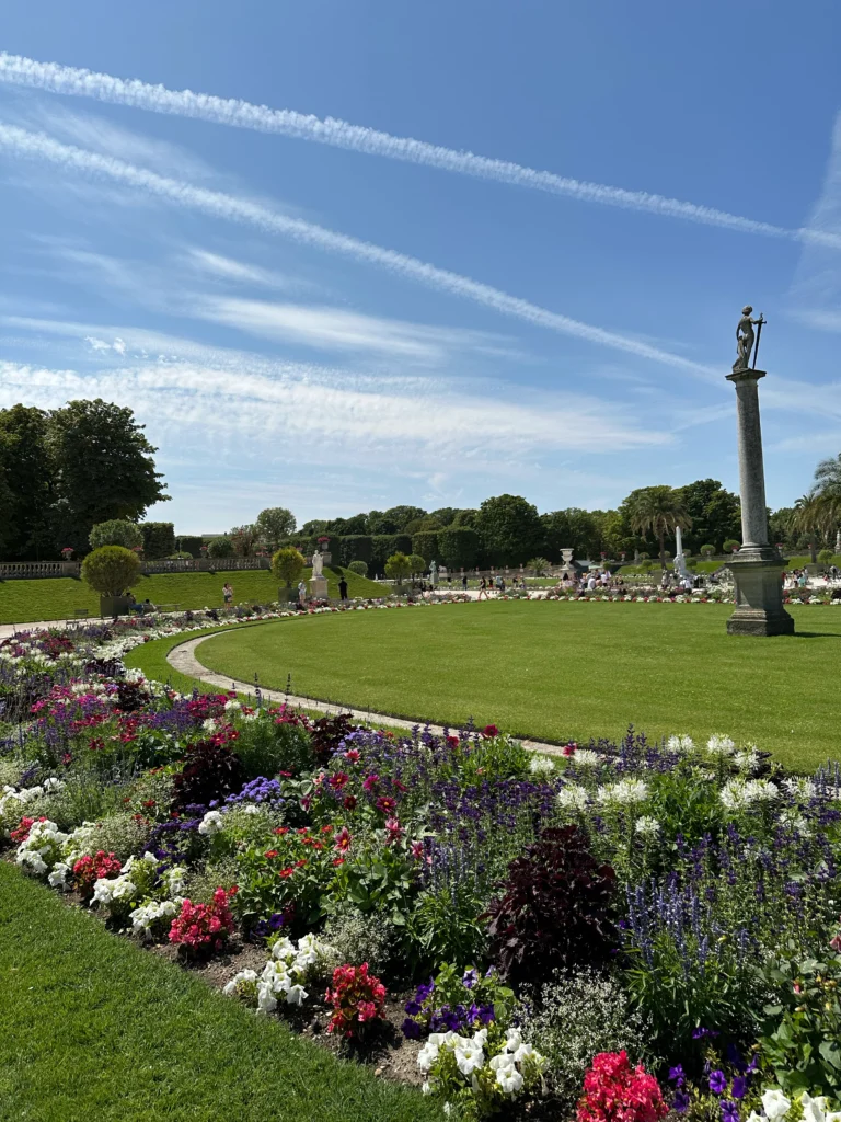 Luxembourg garden paris tour