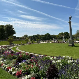 Luxembourg garden ‏paris latin tour