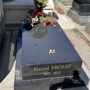 marcel Proust tomb pere Lachaise tour